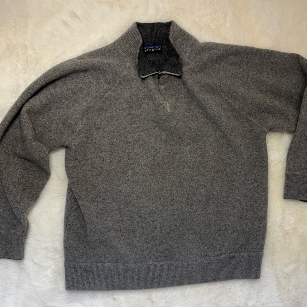 Vintage year 2000 Patagonia Heather Charcoal Half-Zip Sweater